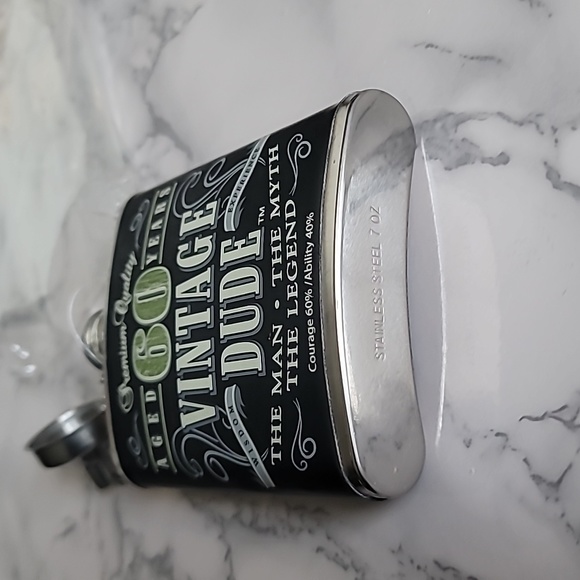 New Vintage Dude Birthday Flask 60 Years - Picture 4 of 5